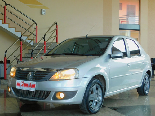 Renault Logan Expression Hi-flex 1.6 8v 4p