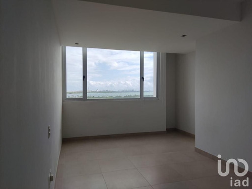 Venta Departamento 3 Ambientes Supermanzana 7