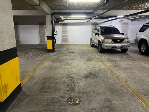 Apartamento En Alquiler En Campo Alegre Cod. 24-12877 Lm