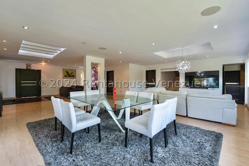 Casa En Venta En Alto Hatillo Calle Cerrada Jardin Casas Caracas