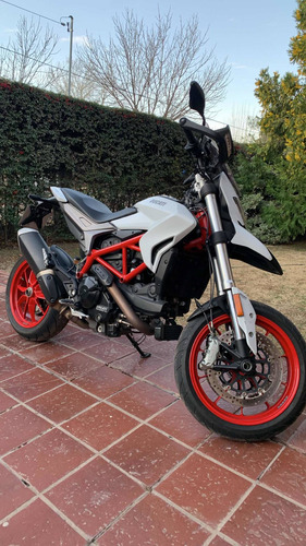 Imagen 14 de 19 de Ducati Hypermotard 939