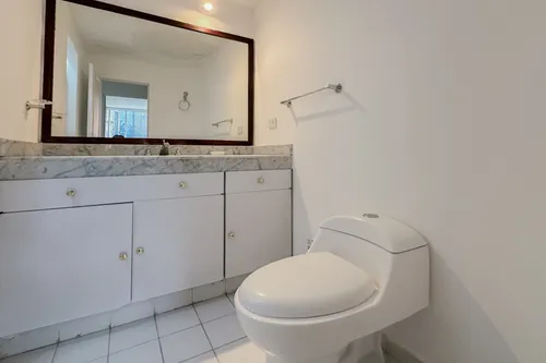 Apartamento En Venta En El Nogal. Cod V7510