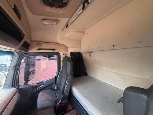 Actros 2548 Ano 2022 Trucado 6x2 New Actros