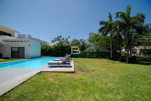 Casa En Venta En Residencial Lagos Del Sol