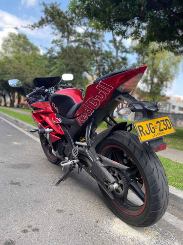 Yamaha R15