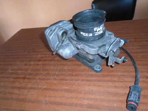 Imagen 4 de 5 de Vendo Cuerpo De Aceleración De Mercedes Benz E220 Año 1990