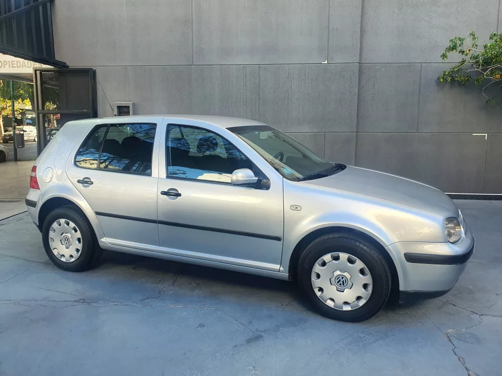 Volkswagen Golf 1.6 Comfortline