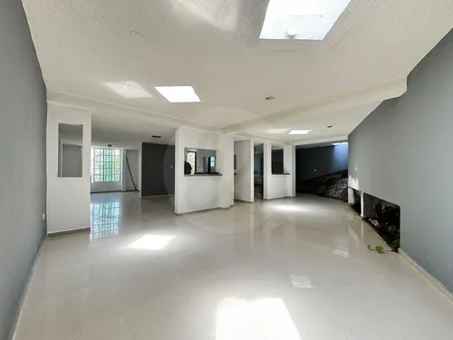 Casa En Venta Con Terraza Y Opción De Ampliación