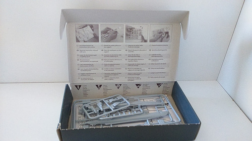 1/400 Heller Submarino Laubie Kit Model (Usado)