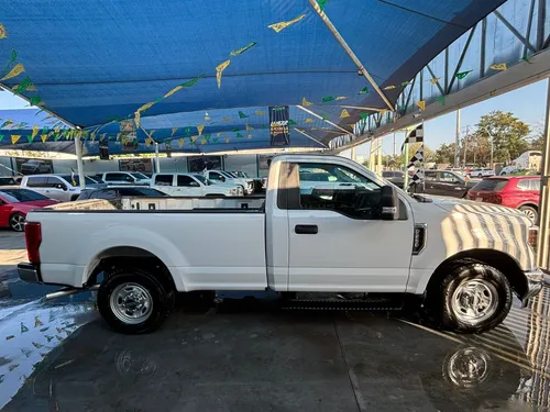 Ford F-250 XL SUPER DUTY