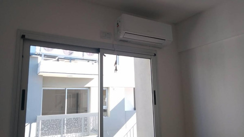 Imagen 10 de 13 de Departamento En Venta De 3 Ambientes Con 2 Cocheras - Banfield