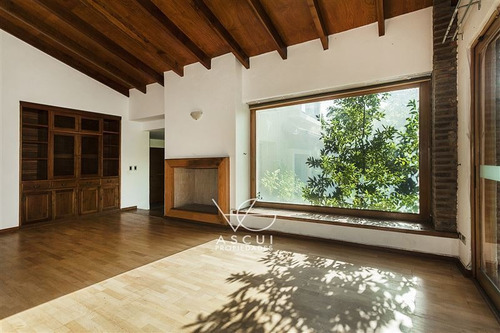 Casa En Venta De 4 Dorm. En Lo Barnechea