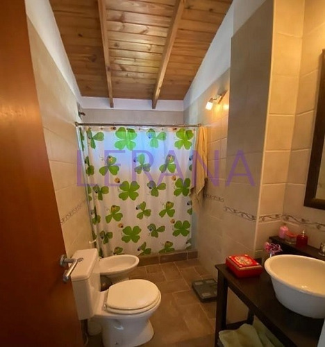 Imagen 8 de 12 de Venta Casa 5 Ambientes 2 Baños, Cochera Y Patio. Ituzaingo