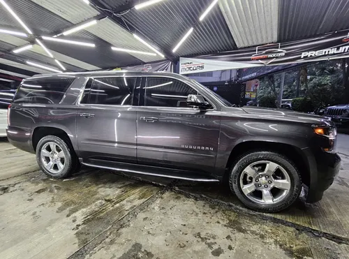 Chevrolet Suburban 5.4 Premier Piel 4x4 At