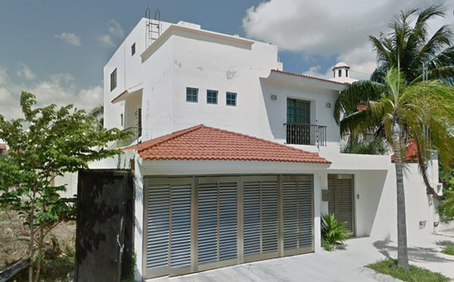 Casa En Remate Bancario En Punta Piedra, Cancún, Q. R. (60% Descuento, Excelente Plusvalía) ¡gran Oportunidad De Inversión! - Sk12