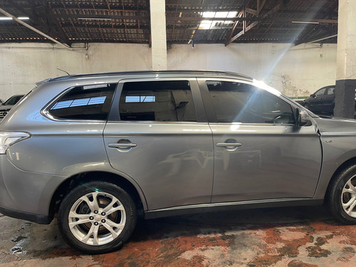 Mitsubishi Outlander 3.0 V6 Gt 4wd 5p