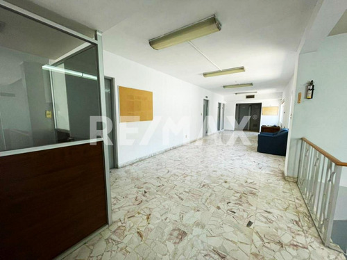 Imagen 5 de 15 de Consultorios En Renta En El Centro - (2)