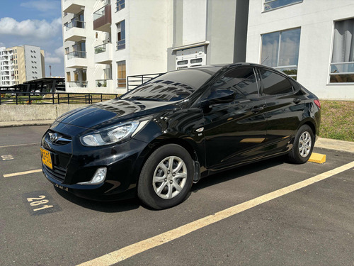 Hyundai Accent 1.6l 5 p