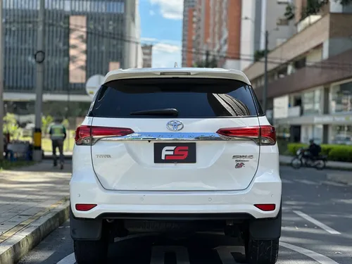 Toyota Fortuner SW4 2.7L