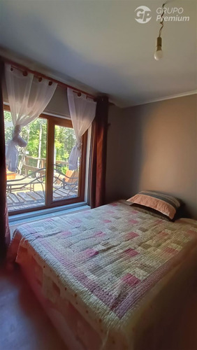 Casa En Venta De 4 Dorm. En Pucón