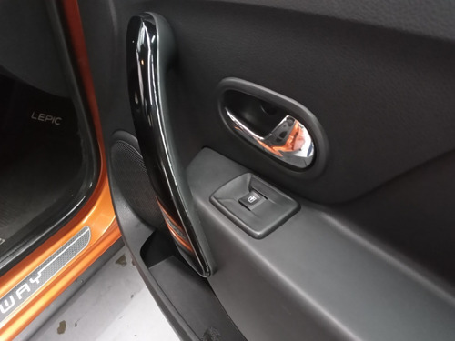 Imagen 15 de 19 de Renault Stepway 1.6 Privilege 2017 - Centro Automotores