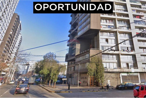 Oportunidad! Luminoso, 1d 1b , Pasos Metro Ecuador