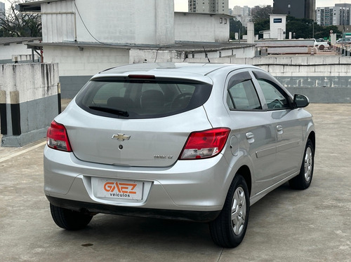 Chevrolet Onix 1.0 MPFI LT 8V