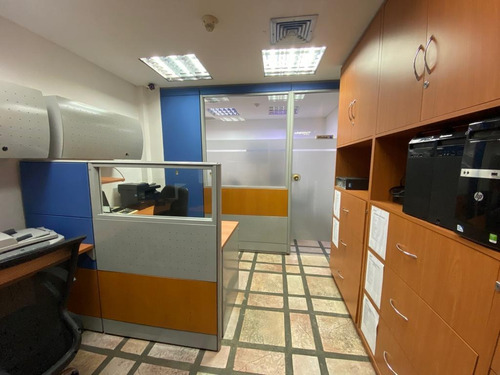 Imagen 8 de 19 de Se Alquila Casa Comercial En El Rosal 588m²