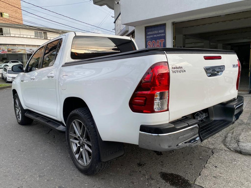 Imagen 4 de 9 de Toyota Hilux 2.4l 2018