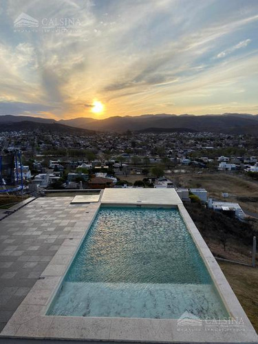 Casa En Venta En La Cuesta La Calera