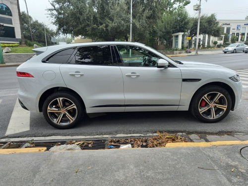 Imagen 4 de 11 de Jaguar F Pace S V6 2019