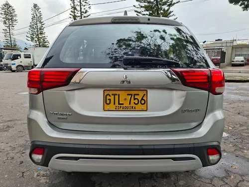 Mitsubishi Outlander 2.4 Kaiteki
