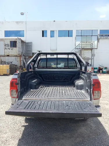 Toyota, Hilux