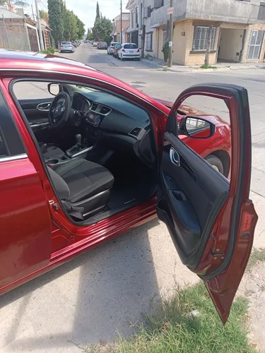 Nissan Sentra 1.8 Advance Cvt