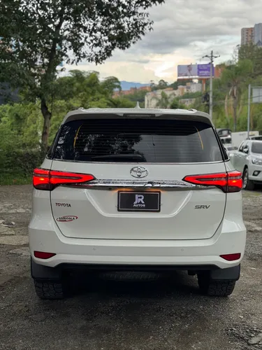 Toyota Fortuner Srv Diesel 4x2 Blindada