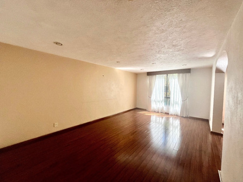 Departamento En Venta, Lomas Del Sol