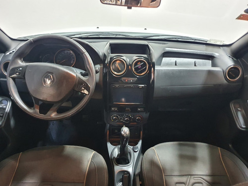 Imagen 11 de 25 de Renault Duster Privilege 1.6 2015, C/gnc, Concesionario Lp