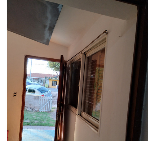 Casa Con Monoambiente A Reciclar Sobre Ruta En Nono