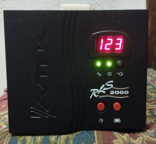 Regulador De Voltaje Avtek De 2000va/2000w 22amp 120v Caja 