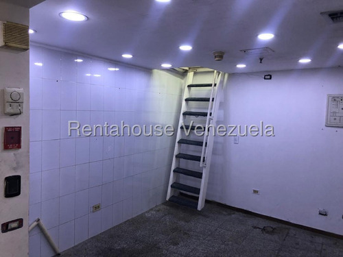 Local Comercial De 25m2 En Alquiler En Cc San Ignacio