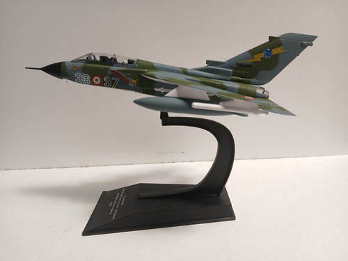 Aviones De Combate Colección Salvat Avion A Escala 1:100 Tornado Ids Aeronáutica Militar Italiana