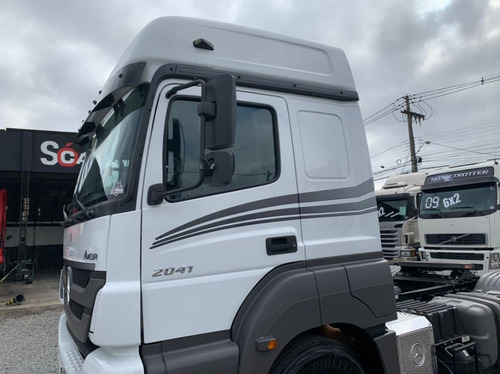 Imagem 12 de 15 de Mb Axor 2041 4x2 Teto Alto Automatico Bx Km Impecavel