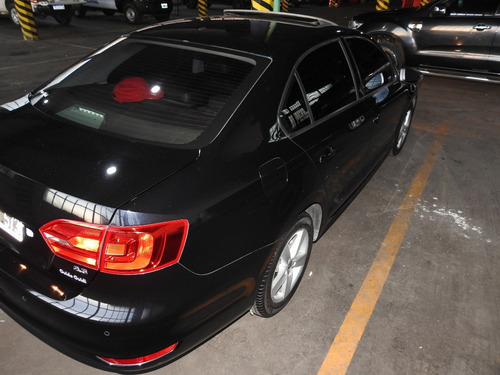 Volkswagen Vento 2.5 Luxury
