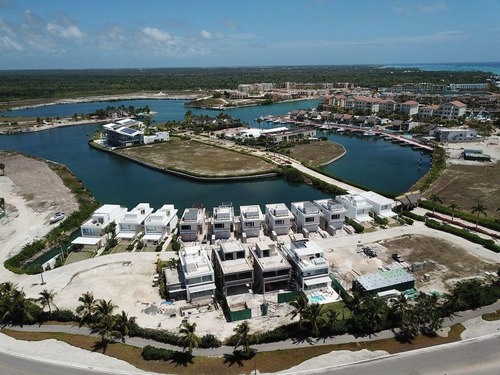 Imagen 2 de 14 de Villa De Lujo En Venta En Cap Cana, Punta Cana, 3hab, Listas