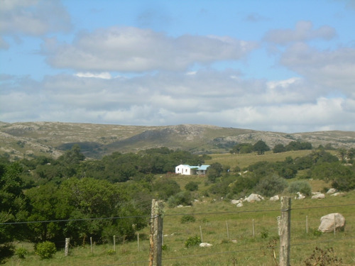 Campo 14.5 Hs Casa 2 Dormitorios , Luz Eléctrica, Cañada