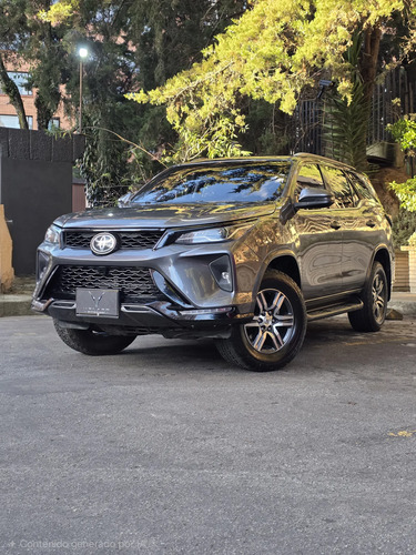 Toyota Fortuner 2.4 Street At 7As
