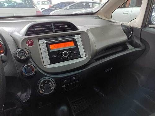 Imagem 12 de 15 de Honda Fit Twist 1.4 5p 2013