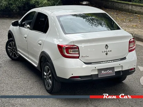 Renault Logan 1.6 Privilege / Intens