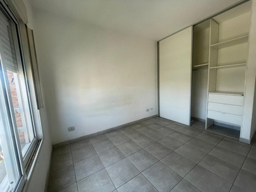 Venta Departamento 2 Ambientes En José Marmol