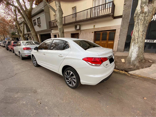 Imagen 6 de 10 de Citroën C4 Lounge 2017 1.6 Thp 165 Feel Pack